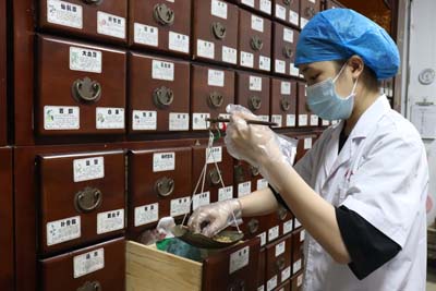 重庆中医治疗结节病|为什么癌症的治疗与脾胃健旺有关?